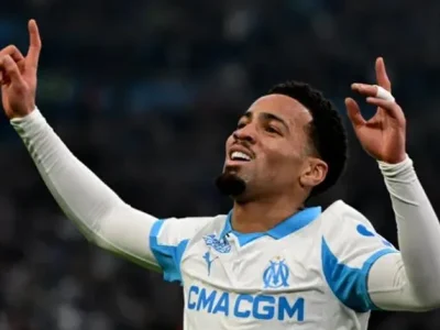 De Zerbi ‘bật mí’ về siêu sao tương lai Ethan Nwaneri sau màn ra mắt gây sốc tại Marseille