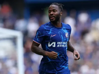 Raheem Sterling Chính Thức Rời Chelsea: Chương Mới Cho Ngôi Sao Anh Sau Thất Bại Ở Arsenal