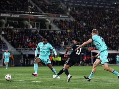 BỪNG SÁNG ĐÊM KHUYA: Bologna vs Aston Villa – Trận Cầu Điên Cuồng Đến Phút Cuối!