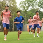 Cầu thủ Hà Nội hứa ghi bàn, ăn mừng kiểu Jude Bellingham tặng CĐV nhí ung thư máu 1