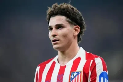 Simeone lên tiếng 'nóng' về tin đồn Julian Alvarez gia nhập Arsenal: 'Cậu ấy hạnh phúc ở đây' 1