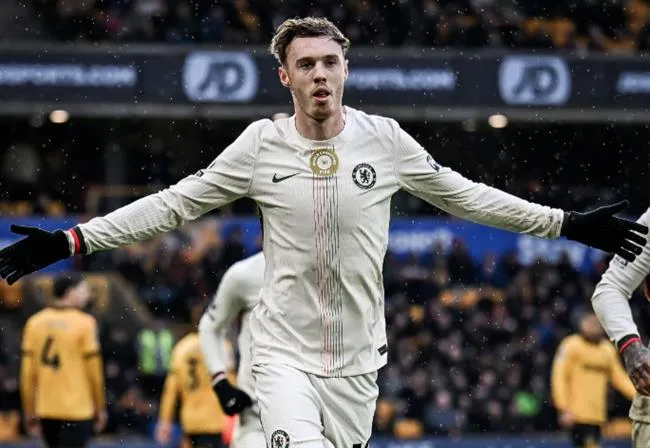 Cole Palmer chỉ cần 38 phút để hoàn tất cú hat-trick trước Wolves. Cole Palmer chi can 38 phut de hoan tat cu hat-trick truoc Wolves.